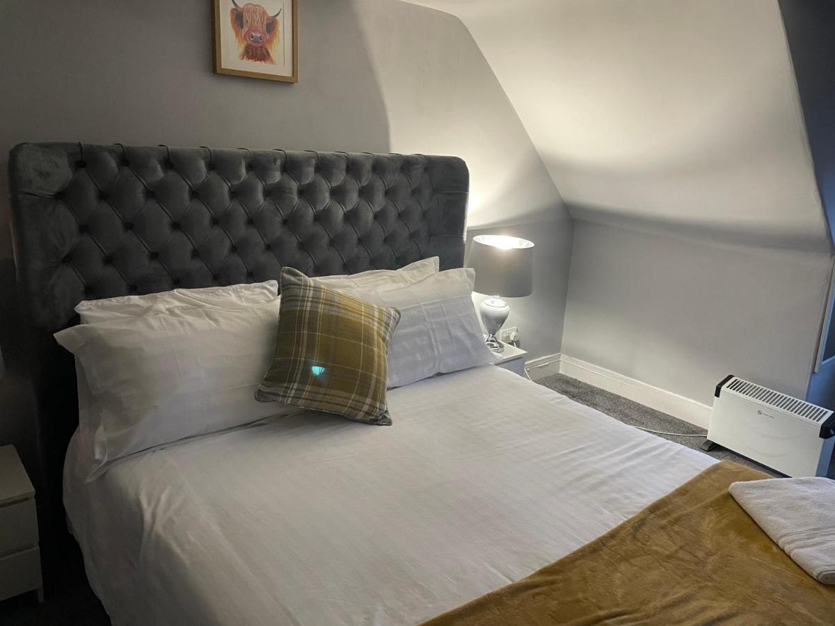 Insch Commercial Hotel מראה חיצוני תמונה